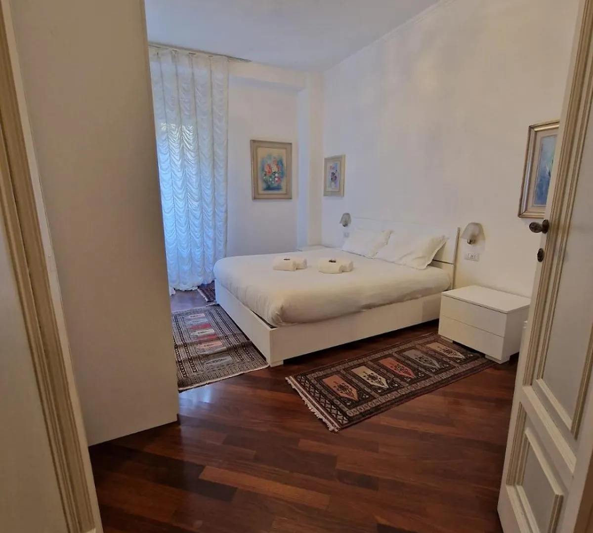Duomo - Fontana Cozy With Terrace Apartment Milan